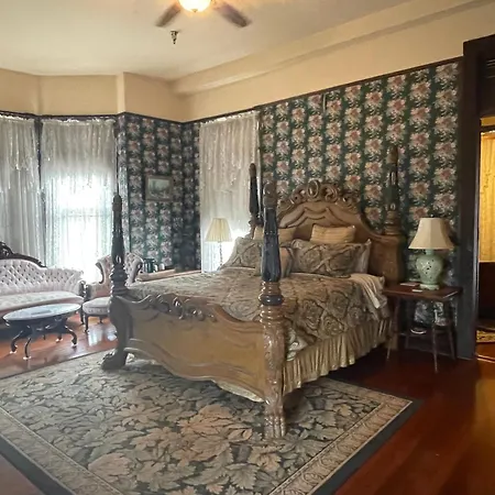 Grand Gables Inn-2
